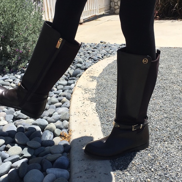 Dark brown Michael Kors boots! - Picture 3 of 7